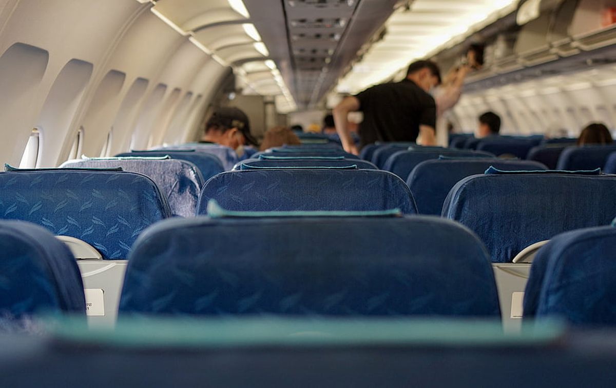 Uçakta olay çıkaran sarhoş yolcuya 10 ay hapis cezası