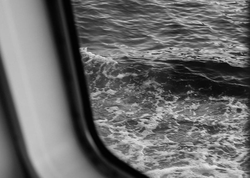 Πανικός εν πλω από αναμμένο τσιγάρο