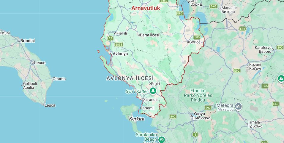 Arnavutluk'ta Trump ailesinin lüks projesine öfke dinmiyor