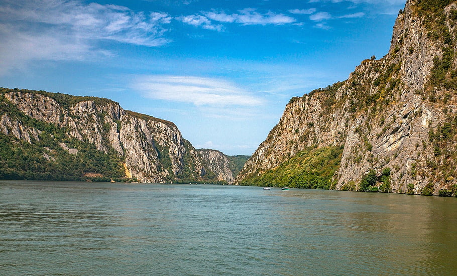 Tuna nehri çekildi, nükleer reaktörler durdu