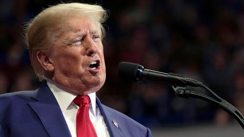 Trump NATO sonrası Türkiye'den kamyona gizlenerek dönmüş